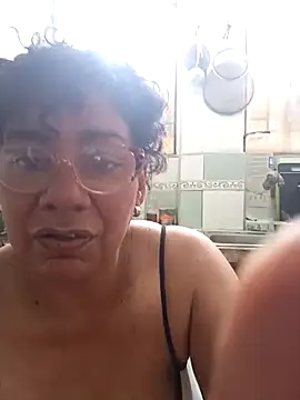 Desnuda, cocina, escaleras. Naked, kitchen, stairs. - Vídeo de Pupi-Lanegra, modelo de vídeos