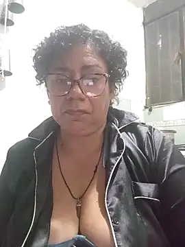 Desnuda y coño. Dedos en el culo - video của người mẫu cam Pupi-Lanegra