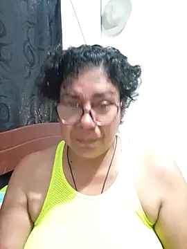 Desnuda y coño - video by Pupi-Lanegra cam model