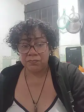 Aplaudir las nalga, sacudir tetas, sacudir nalgas - vídeo de la modelo de cam Pupi-Lanegra