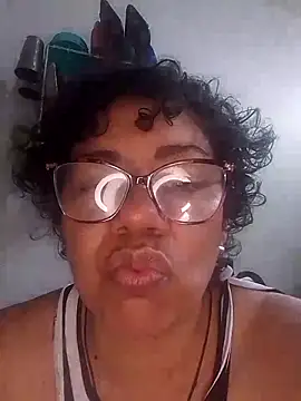 Labios - video by Pupi-Lanegra cam model