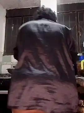 Espiando - video by Pupi-Lanegra cam model
