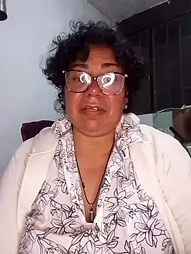 Masturbar dos dildo - video by Pupi-Lanegra cam model