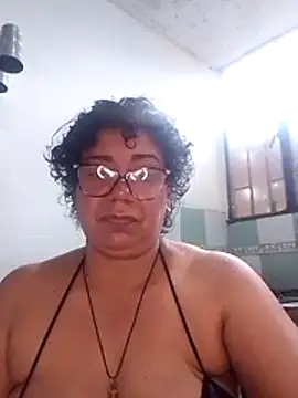Desnuda y ver clítoris - video by Pupi-Lanegra cam model
