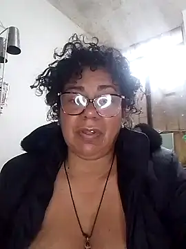 Masturbar con dedo - video by Pupi-Lanegra cam model