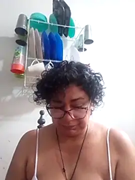 Ver culo , desnuda y axila - video by Pupi-Lanegra cam model