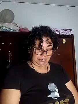 Desnuda, culo ver. - video by Pupi-Lanegra cam model