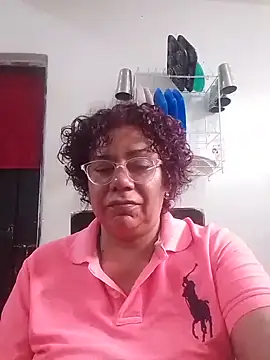 Desnuda, sacudir nalgas y ver coño – video af Pupi-Lanegra