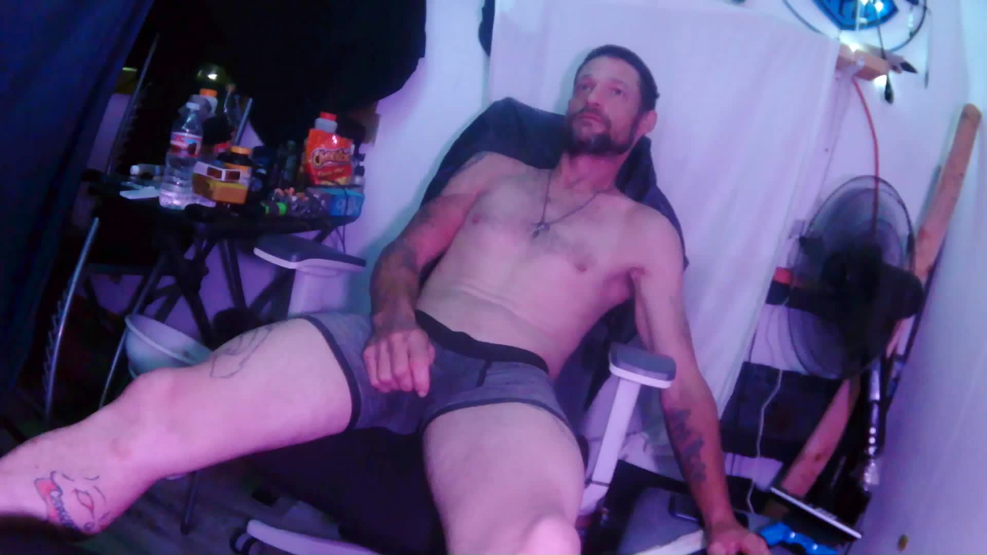 [26 Jun 16:19] Private Show – video modela na kameri TheOneYouLove69