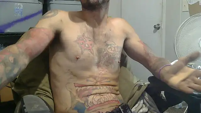 [17 Aug 20:03] Public Show – video modela na kameri TheOneYouLove69