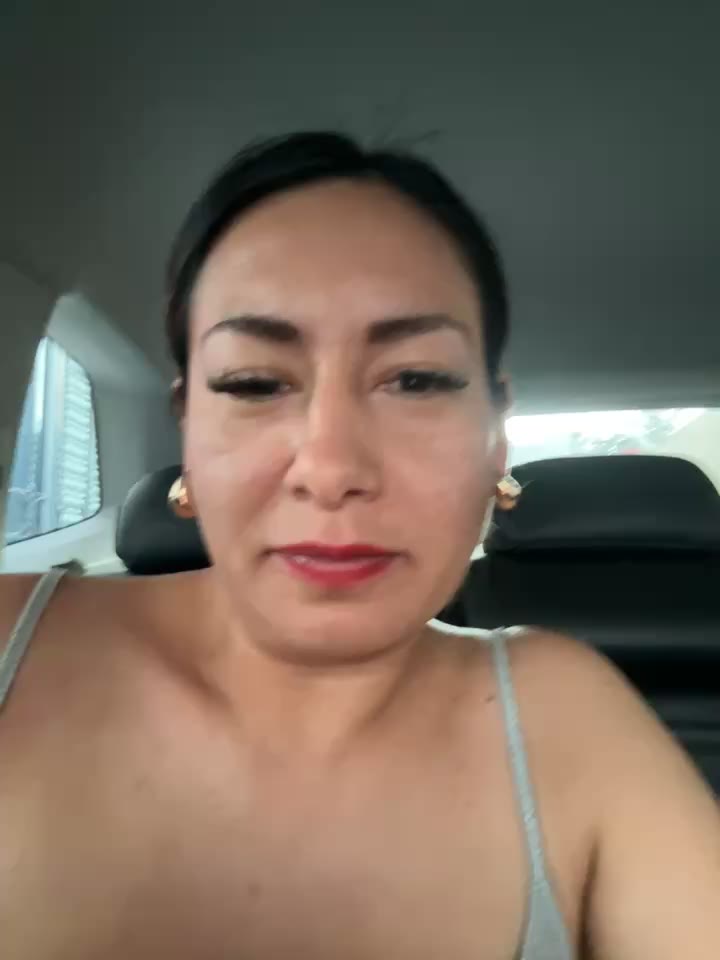 Waiting for my friend in the parking lot - IAmScarlettLove adlı kamera modelinin videosu