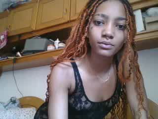black and white - clip cu Laanegraofficial_ model videochat