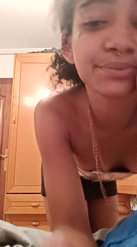 Me lo pone en el último nivel hasta que me corro 💦🥵 - clip cu Laanegraofficial_ model videochat