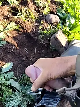 [14 Apr 16:49] Public Show - video by murokkk31 cam model