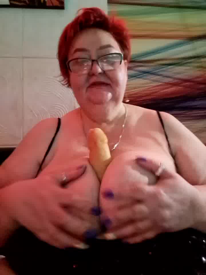 Tits pussy dildo