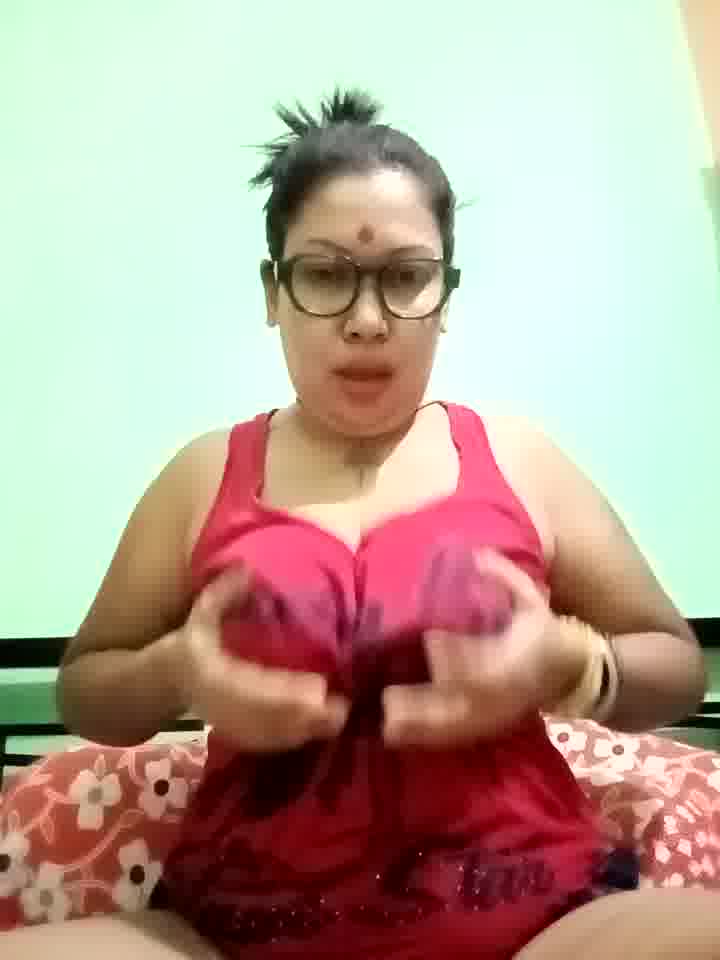 SLAP ON BOOBS - Vídeo de SONIYA_BHABHI-1, modelo de vídeos