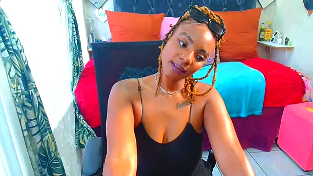 [12 May 14:38] Private Show - video by SAVAGExBOO cam model