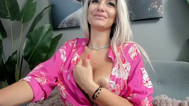 [11 Nov 17:18] Private Show - video by SweetBlondy35 cam model