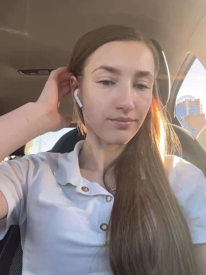 hot flash in the car - KateRedgar adlı kamera modelinin videosu