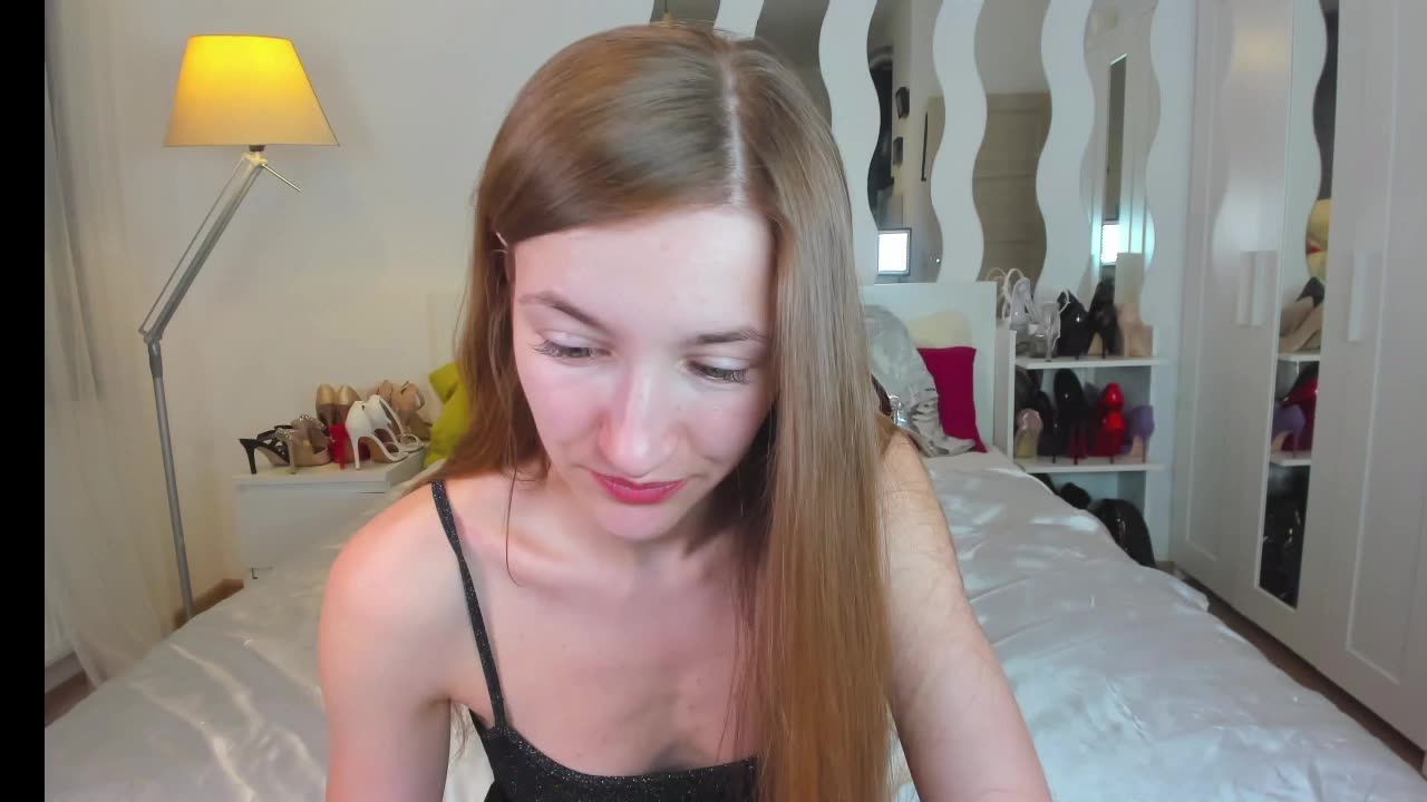 roleplay in black dress/heels/stockings - KateRedgar adlı kamera modelinin videosu