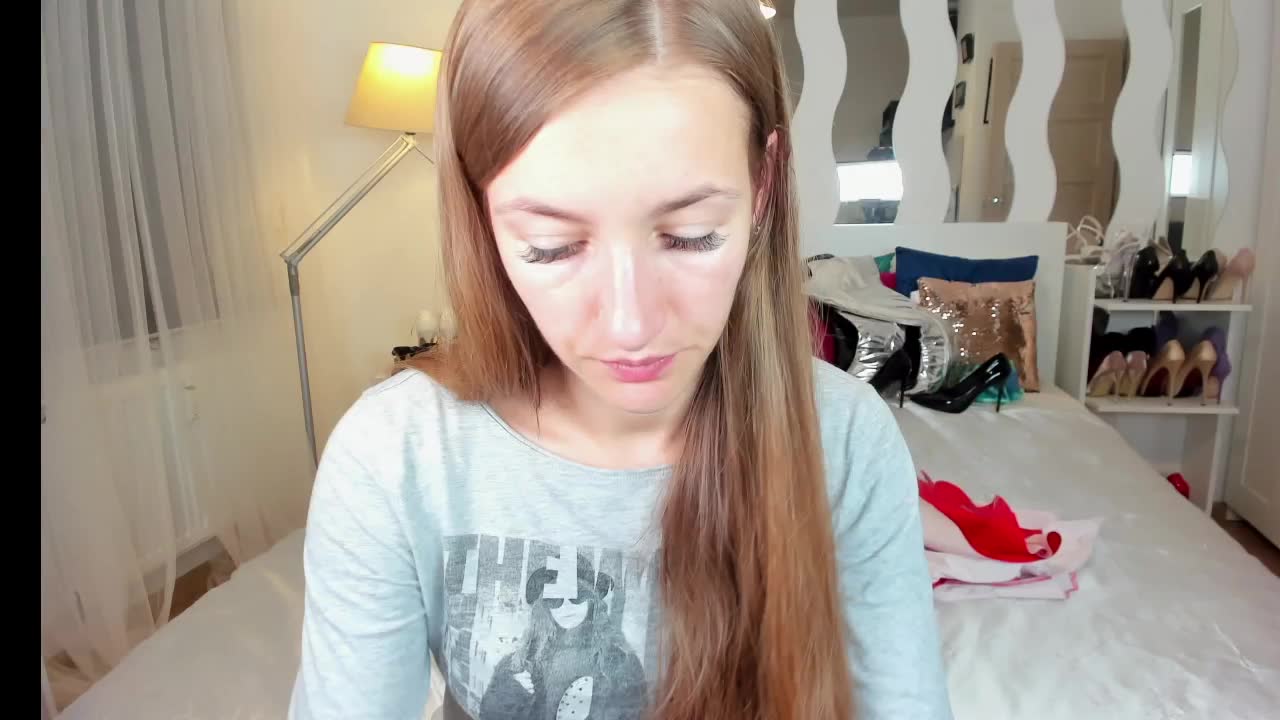 [26 Sep 18:12] Private Show - KateRedgar adlı kamera modelinin videosu