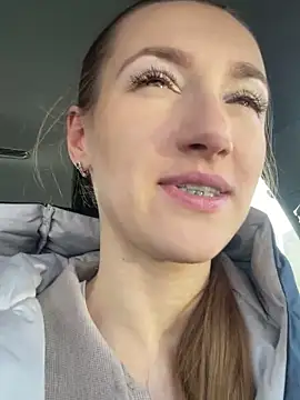 naughty fun in the car 2 - video by KateRedgar cam model