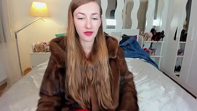 hot bjob in fur coat - video by KateRedgar cam model