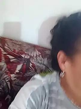 [23 Jun 16:24] tu putita en el mueble - video di amatista_3012 modella di cam