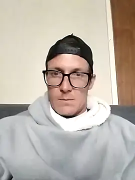 [22 Jul 15:14] Public Show - video van TheSouthernKing cam-model