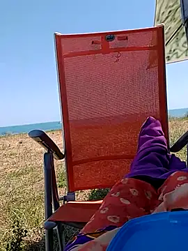 [25 Jun 14:32] Public Show - video by kellyterapy cam model