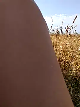 [27 Jun 09:17] Public Show - video by kellyterapy cam model