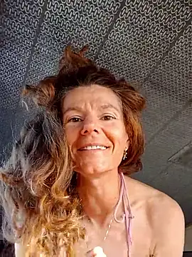 [27 Jun 19:21] Public Show - video by kellyterapy cam model