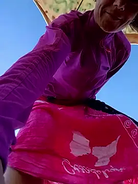 [18 Jul 19:25] Public Show - video by kellyterapy cam model