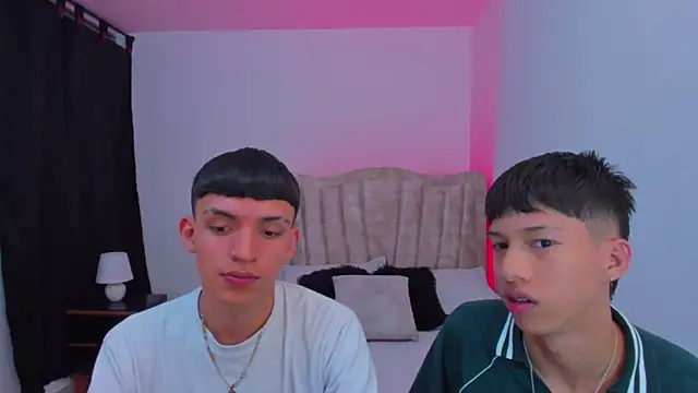 Fingers in Juan's sexy ass