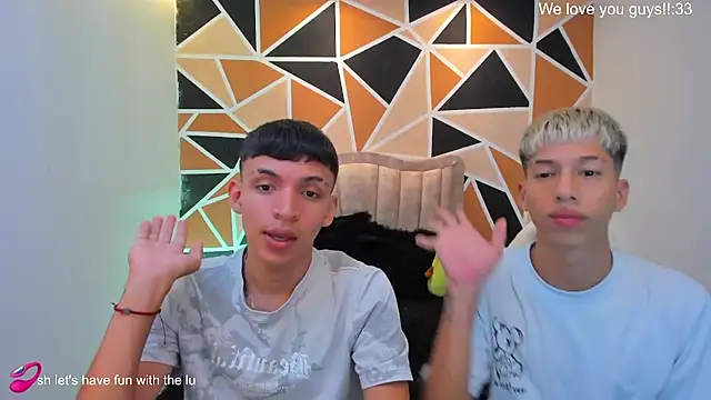 Wow, what a big cum on Juan's pretty face
