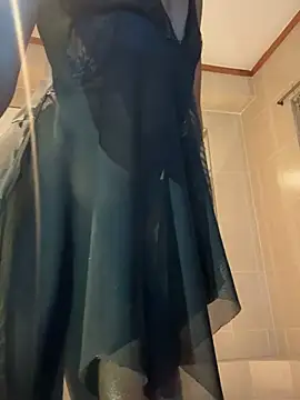 [27 Aug 18:40] Public Show - video oleh _Dime_ kamera model