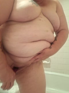 Vanessa solo with dildo in shower – video od webkamerové modelky mcv131985