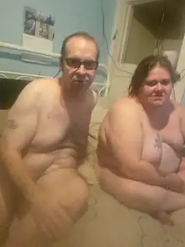 Playing with my pussy in private show