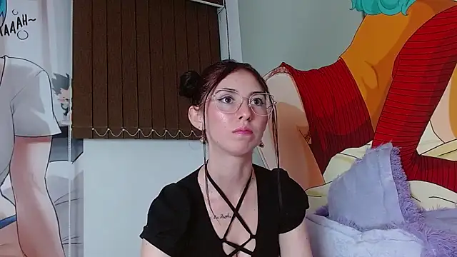 CUTE 😘 - video by mildre_turen cam model