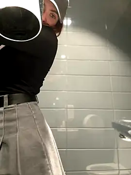 shake, massage and show my tits in public toilet - video by Assole cam model