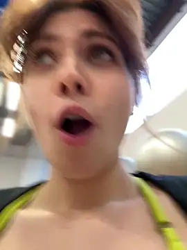 fast show asshole in the gym 😱😱 - video by Assole cam model