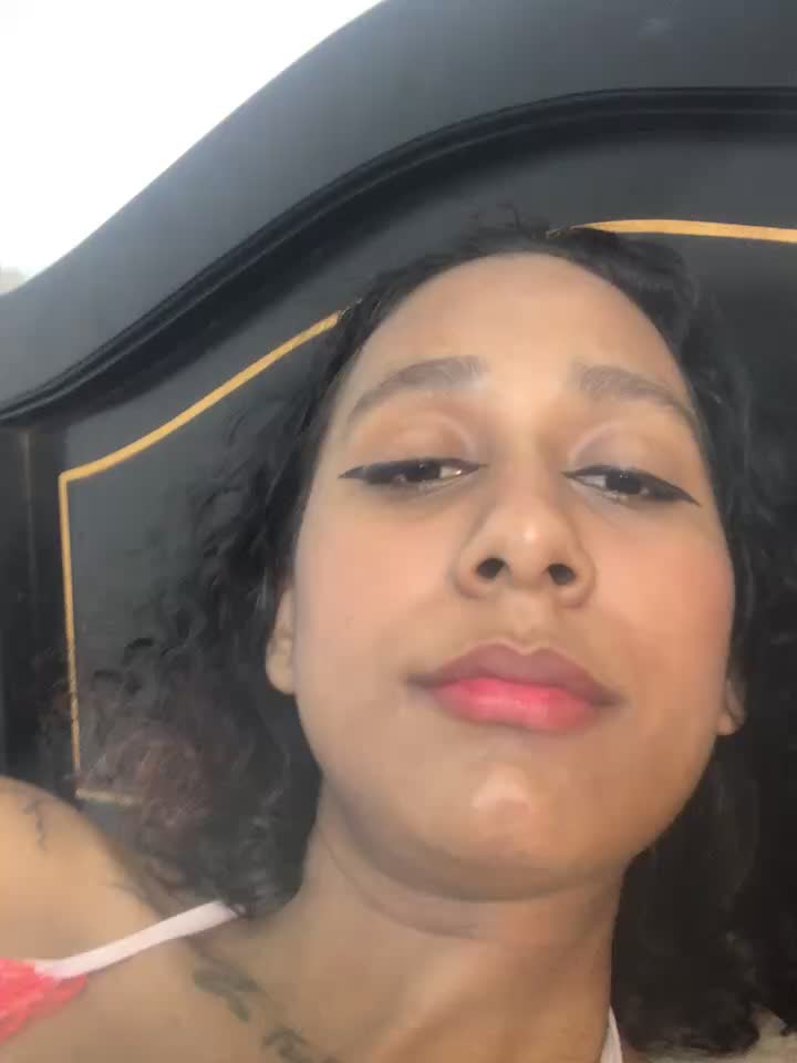 MY BODY ZOOM❤️ - video by arteselene cam model