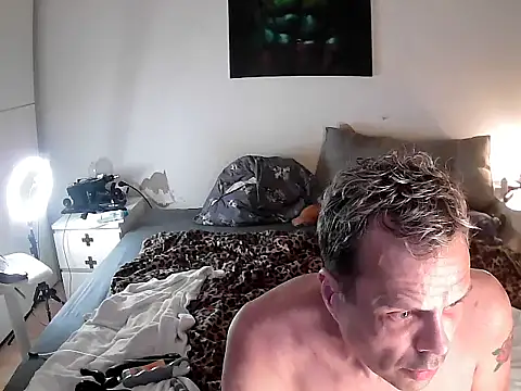 [19 Jul 00:41] Public Show - video by 2BossHornyBerlin cam model