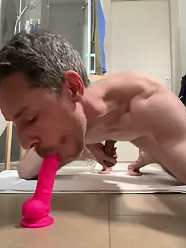 Love to Suck & Cream ur hard 🍆💦 - video by levetiracetam cam model