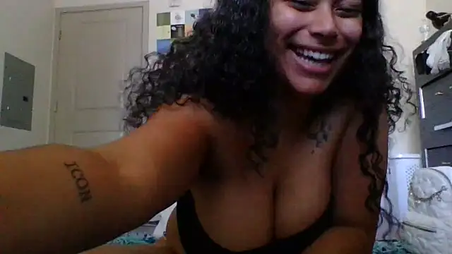 [8 May 09:58] Private Show - video by cinnaminnie cam model