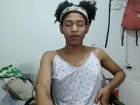 Naked and horny for you 😇 - video by miriam775 cam model