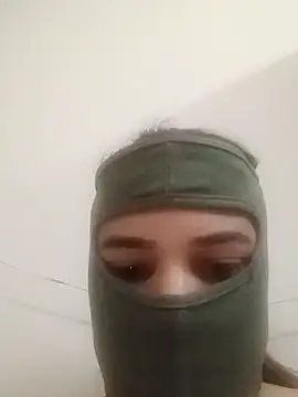 [9 Feb 22:43] Spy Show - video di YoursAashi modella di cam