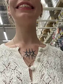 . - video by Street_young cam model