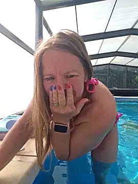 Nr.3 Geil im Pool