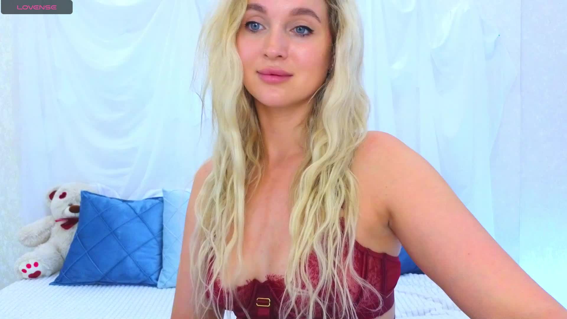 pussy play with fingers